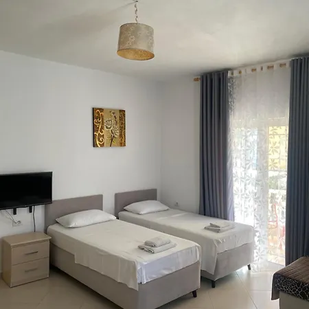 Hotel Vila Mario *