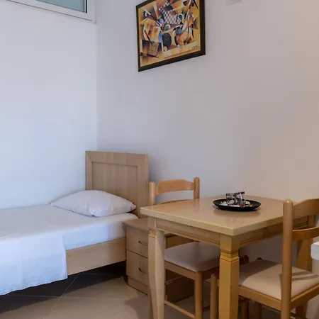 Vila Mario Hotel *