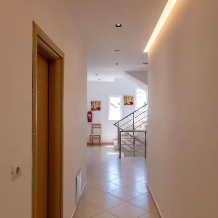 Vila Mario Hotel *