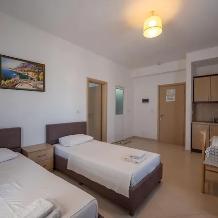 Hotel Vila Mario *